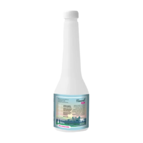 Płynny preparat z wapniem fosforem i magnezem dla krów po wycieleniu MINERAL DRINK Trans Feed butelka 200 ml